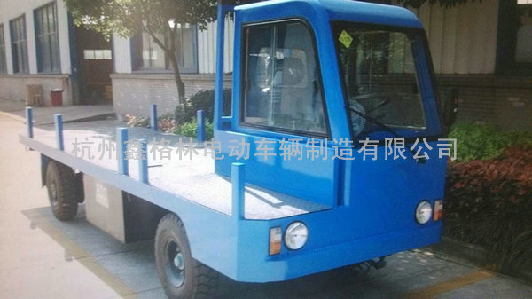 單邊封閉式電動搬運(yùn)車.jpg 單邊封閉式電動搬運(yùn)車.jpg